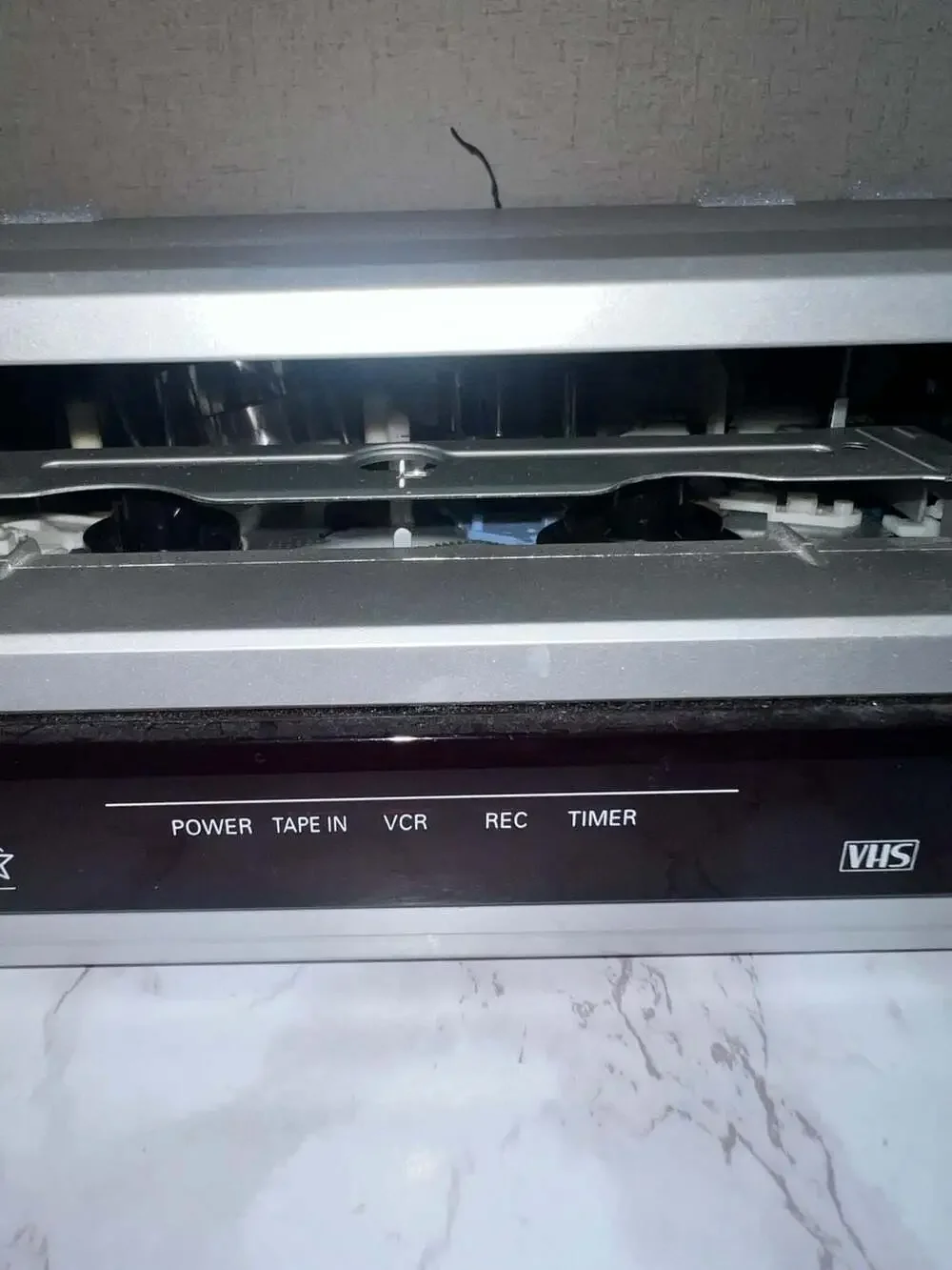 VTG Sanyo VWM-800 4-Head Hi-Fi VHS VCR Player Recorder (No remote)